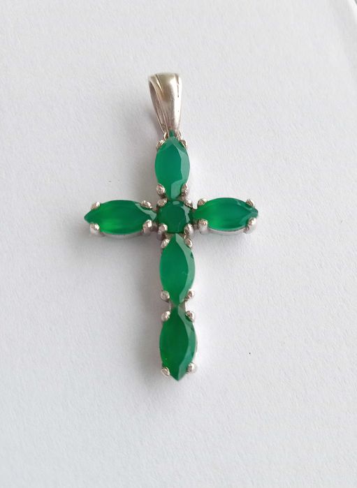 Хрестик з каменями смарагд. Срібло 925 проби. Підвіска - кулон