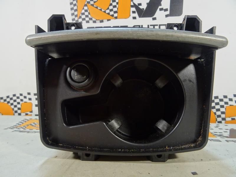 Isqueiro AUDI A6 (4F2, C6)