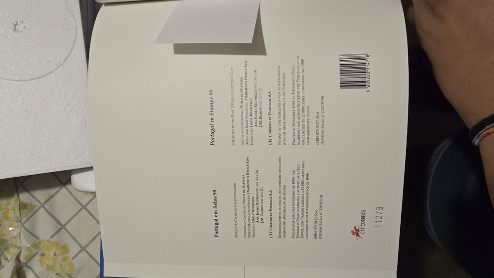 Livro "Portugal em Selos" completo - 1998