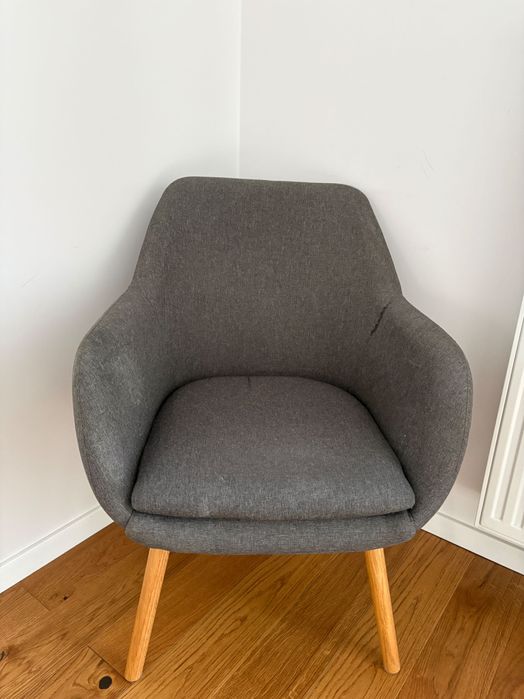 Fotel UDSBJERG szary tkanina/dąb