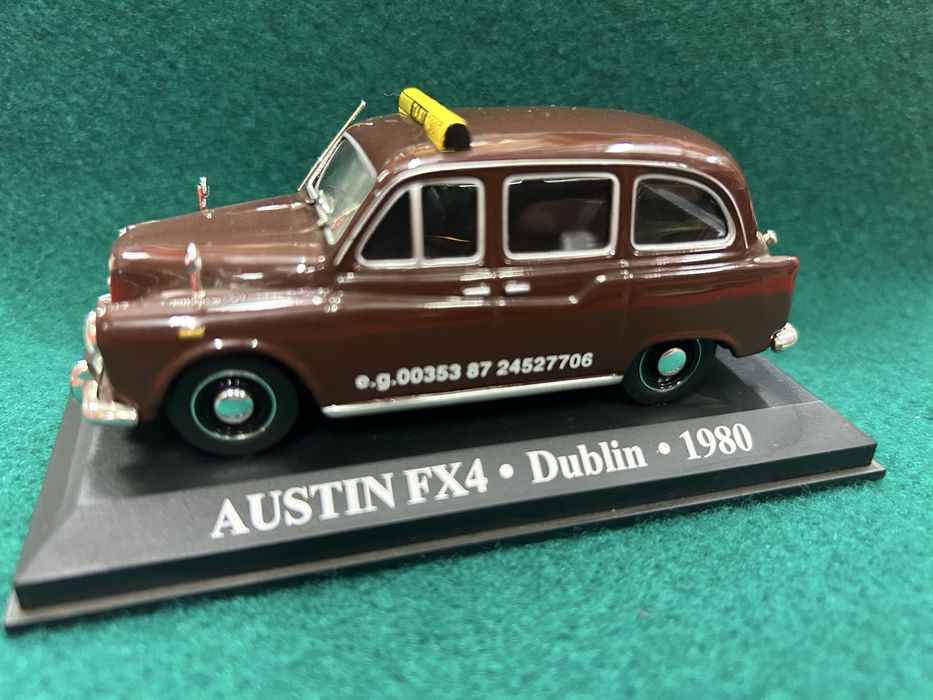 Miniaturas Taxis de todo Mundo