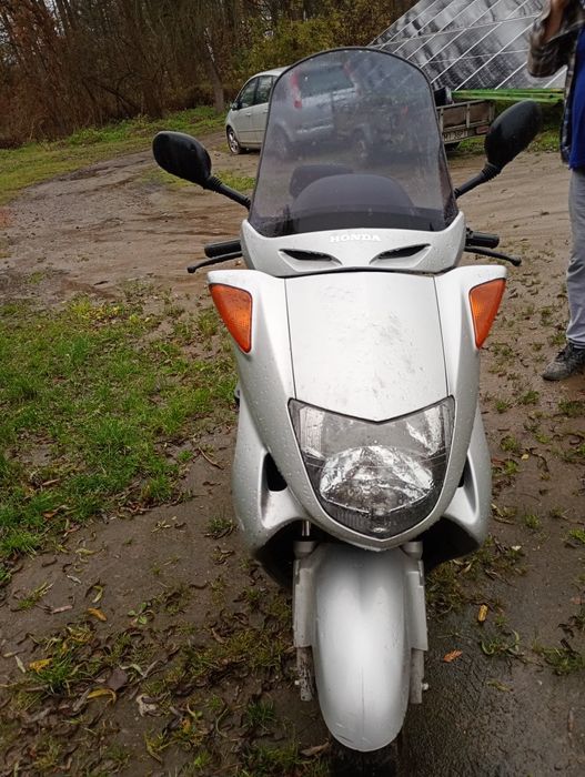 Motor Honda pantheon