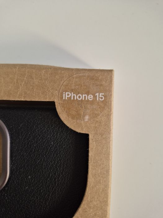 Capa Iphone 15 preta