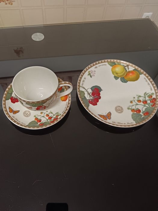 Fine Porcelain Set511518689671270400