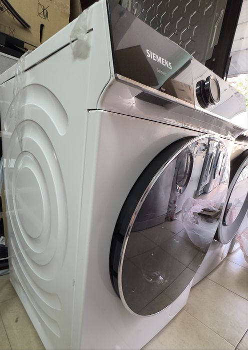 Máquina de Lavar Roupa iQ700 WG54B2A1ES Dos, de 10 kg e de 1400 rpm
