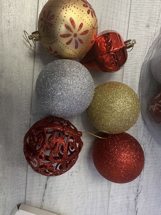 Іграшки на ялинку