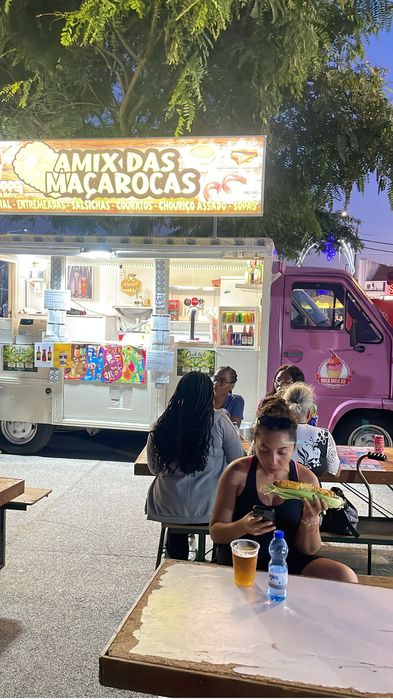Vendo FOOD TRUCK pronta a trabalhar e legalizado Renault master  Bifanas , Cocktail e Maçarocas  30.000€