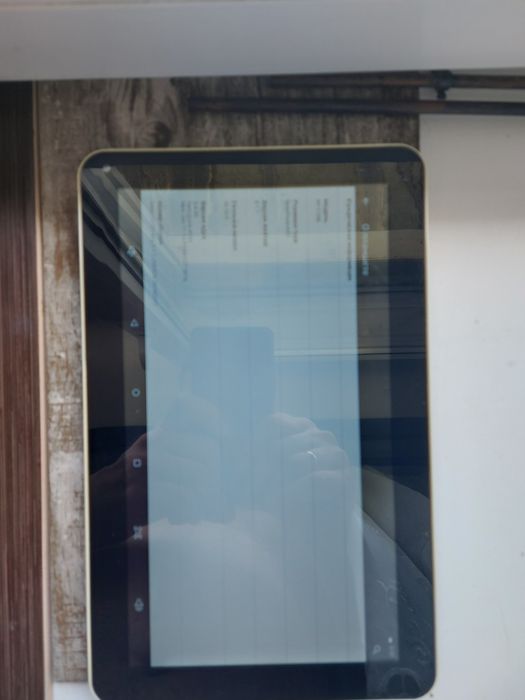 Планшети різні б/в