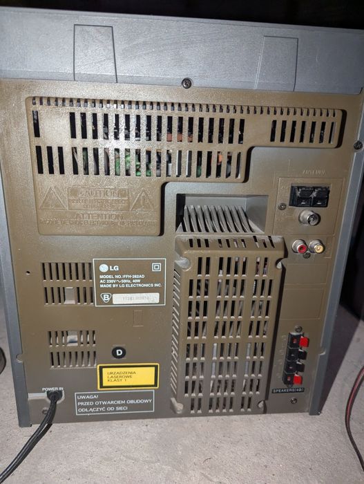 Wieża LG głośniki