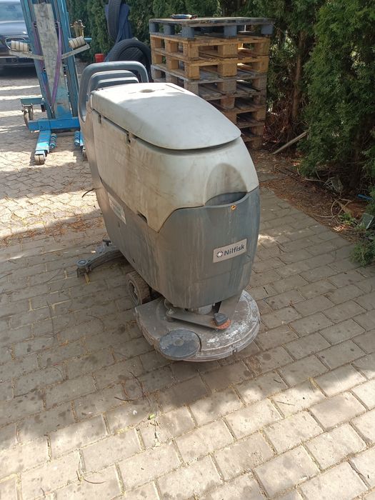 Szorowarka NILFISK BA531 D