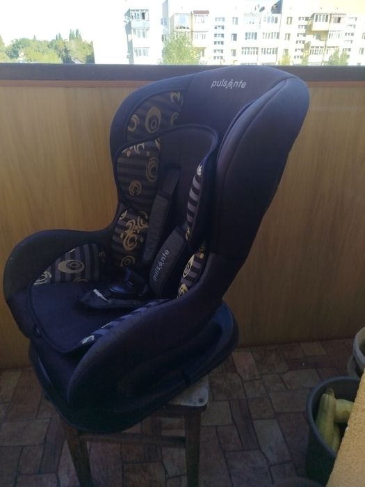 Дитяче автокрісло