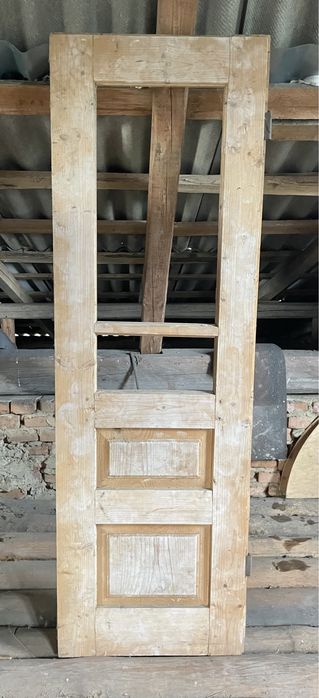 Двері деревʼяні