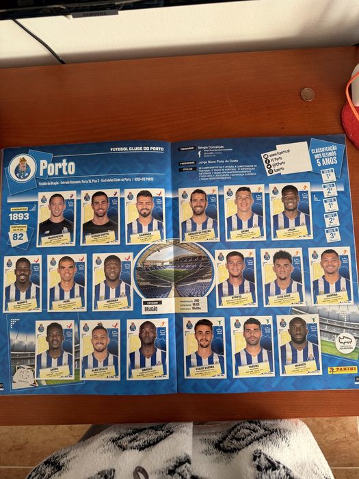 Caderneta incompleta 95% da liga portuguesa 2020/2021
