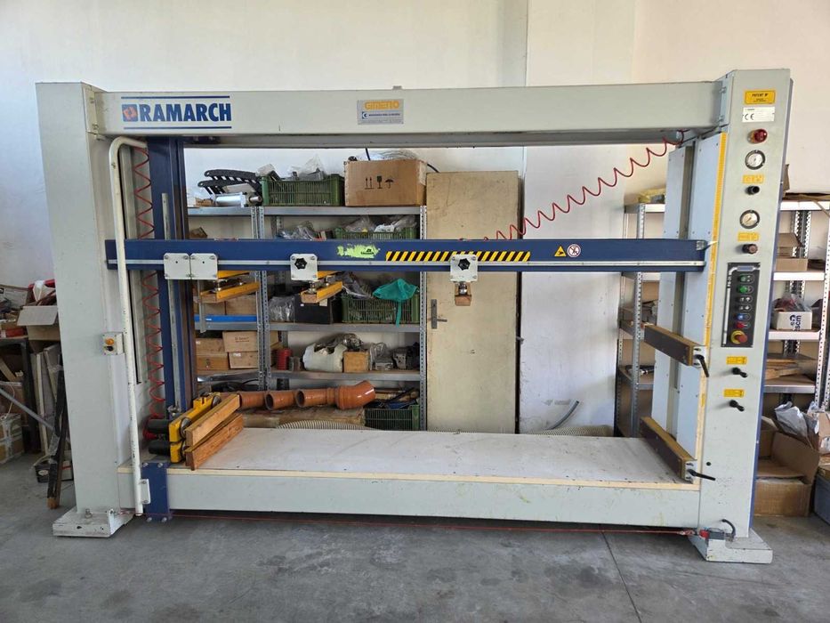Prasa  do skrzyń meblowych Ramach