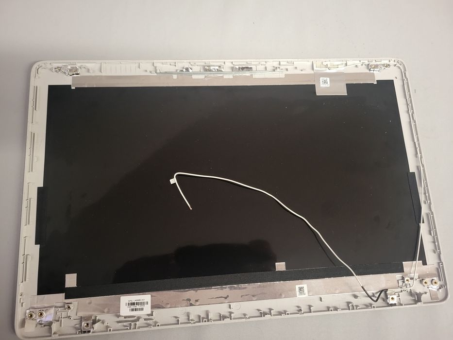 . Sprzedam Sprawną Matryce z górną klapą do laptopa Hp 255 G7.
