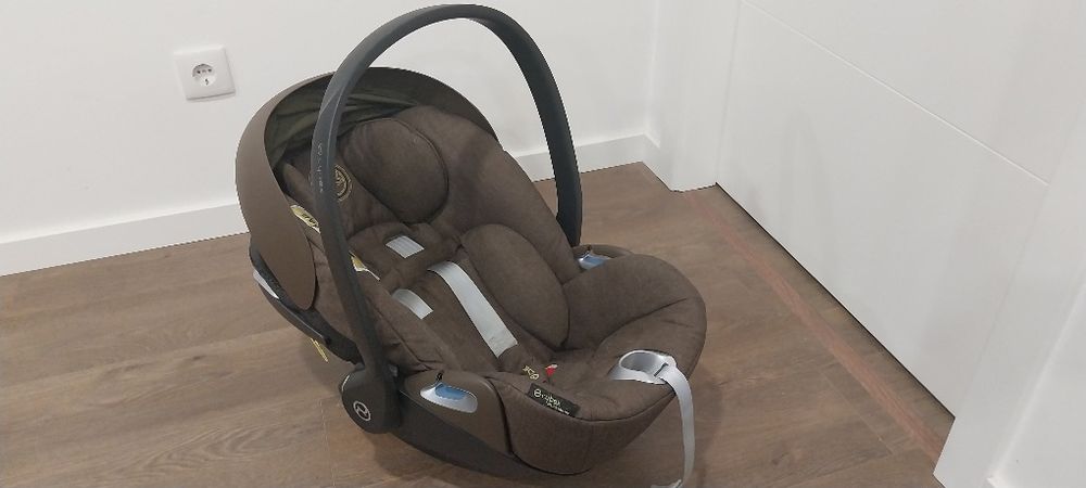 Ovo com suporte/base  isofix
