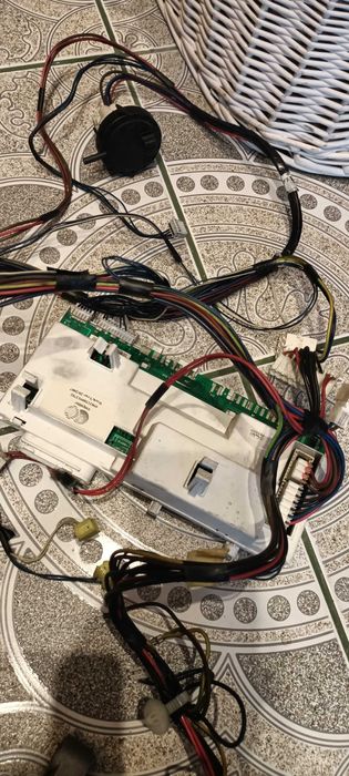 wiązka elektryczna pralki Indesit