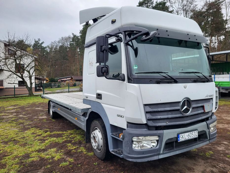 Mercedes-Benz Atego 1230 laweta transporter przewóz maszyn  Nowa zabudowa 300km automat zestaw 28000kg