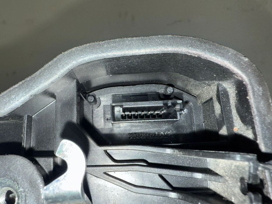 Замок дверей BMW