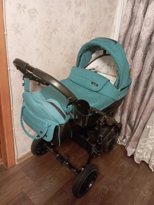 Коляска зима, есть и прогулочный вариант все вопросы по телефону