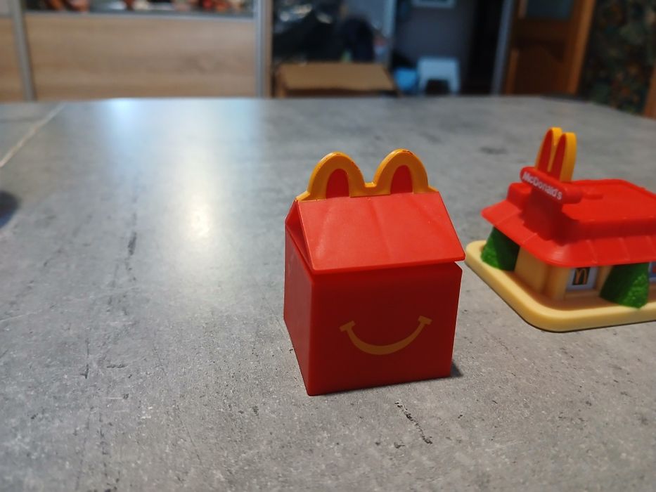 Figurki McDonalds  4 sztuki Little McDonalds  Happy Meal