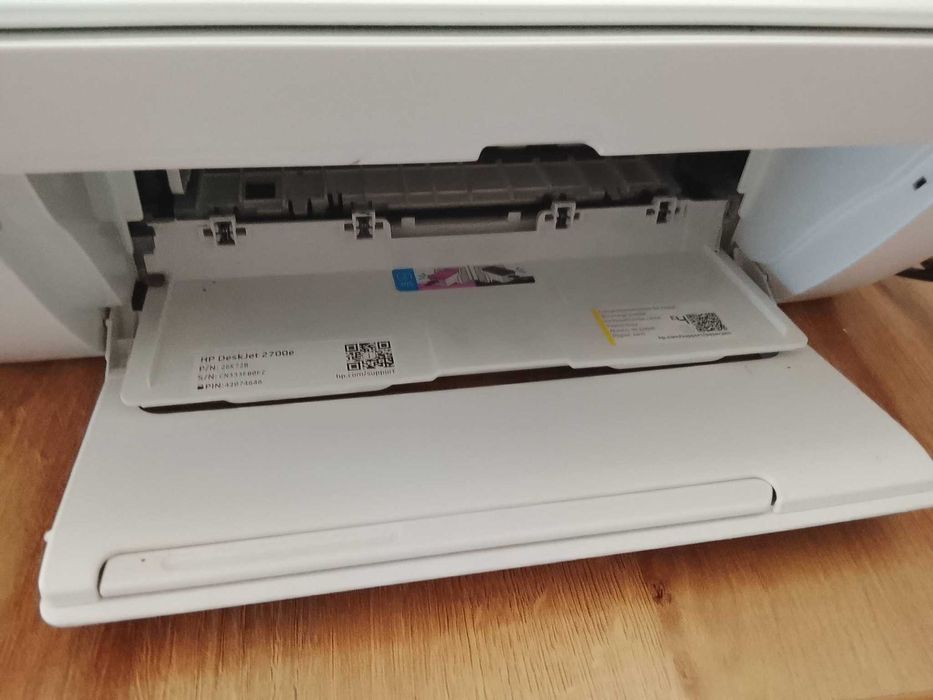 vendo impressora HP Deskjet 2700e.