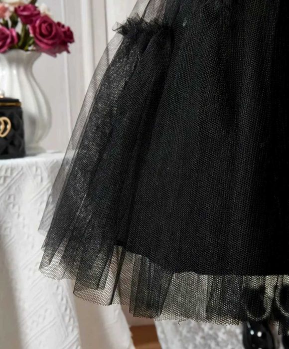 Nowy strój Wednesday Addams, r. 122/128 Halloween przebranie