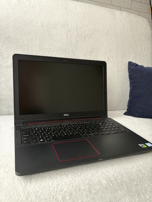 Laptop Dell Inspiron 5577 32 GB RAM, i7-7700HQ CPU