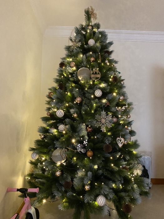 Árvore de Natal Artificial (em ótimo estado)