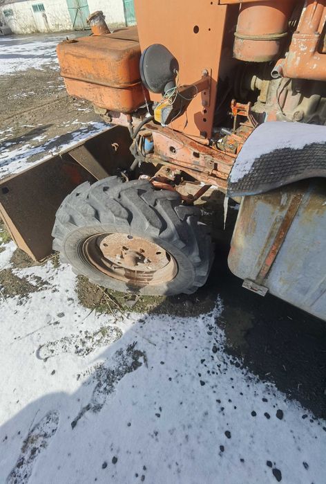 Трактор ЕО-2621 екскаватор