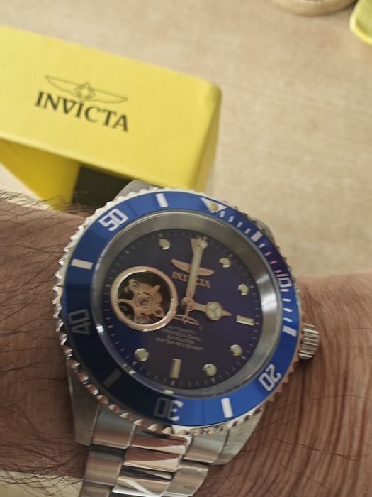 Sprzedam ciekawy zegarek Invicta  Pro Driver  mod 20434.  Stan BDB.