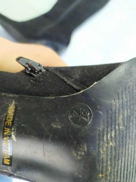 Zamszowe kozaki rozmiar 37