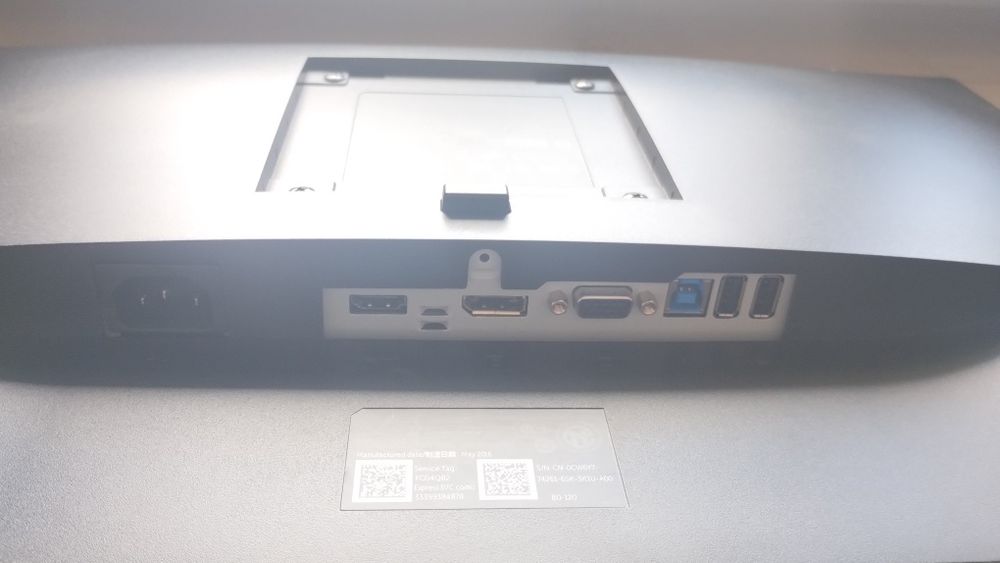 Monitor DELL 24 cale