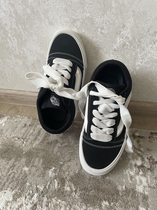 Кеди vans of the wall 39 розмір