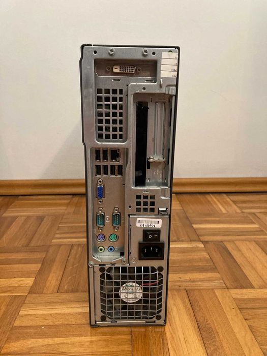 Komputer stacjonarny Fujitsu Esprimo E5731 E85+ E5500 2.8GHz 8GB RAM