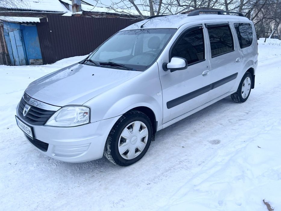 Продам  DACIA LOGAN 7 місьць