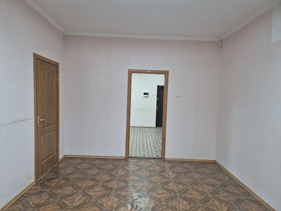 Продаю офісне приміщення, всі комунікації, центр