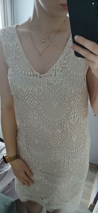 Jasna elegancka sukienka