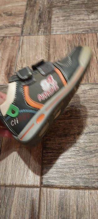 Nowe buty dla chłopca 25 clibee