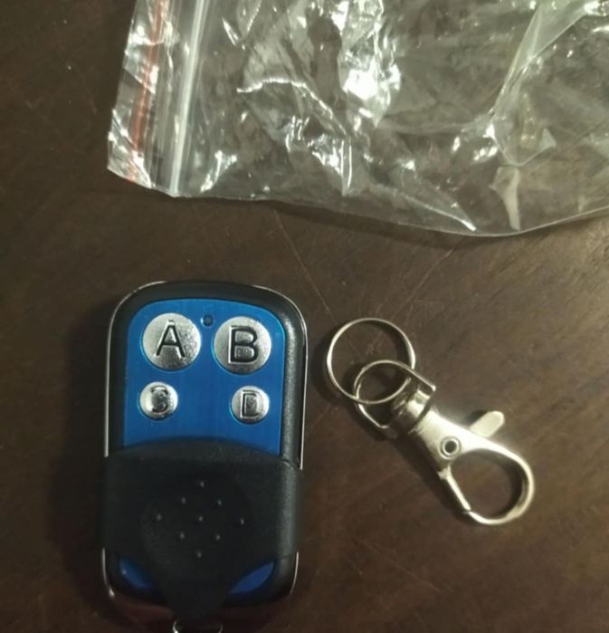 Comando de Garagem Universal - 433mhz - Novo sem uso