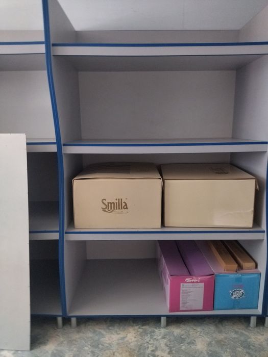 Продам стеллажи в связи закрытия бизнеса