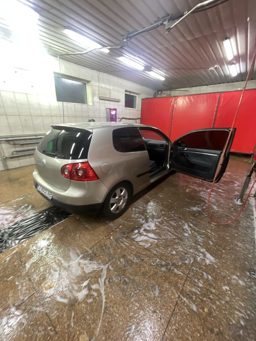 Гольф 5  1.4 бенз