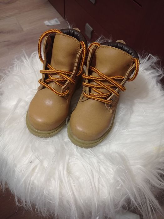 Buty, trzewiki zimowe