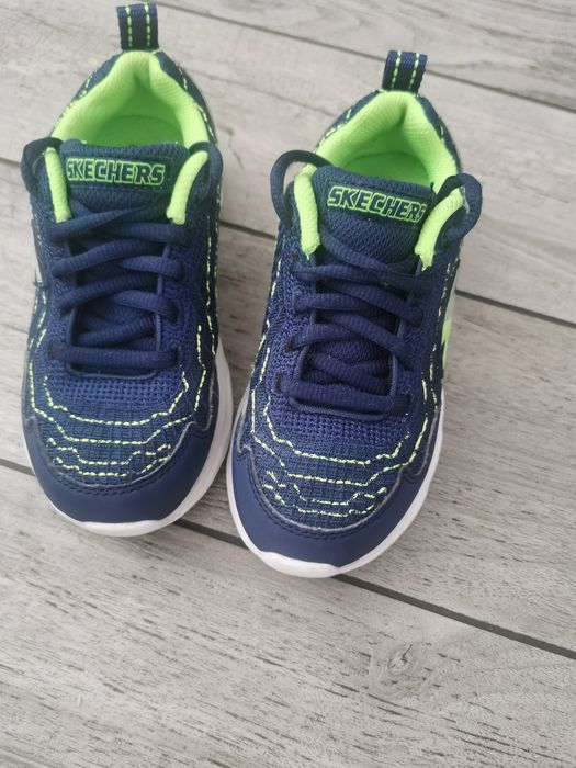 Skechers air cooled memory foam r. 29 18.5 cm