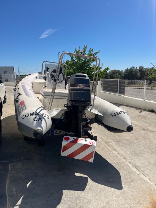 Semi-rígido Valiant 4,50 m – Mariner 40 HP | 7.500€ Negociáveis