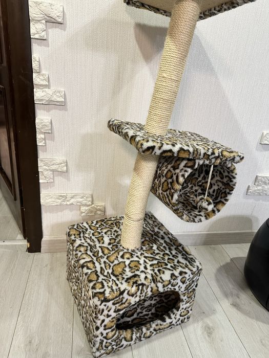 Кошачій будинок 1000 грн, брали за 2200