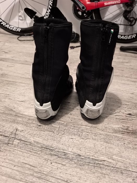 Dainese axial 42