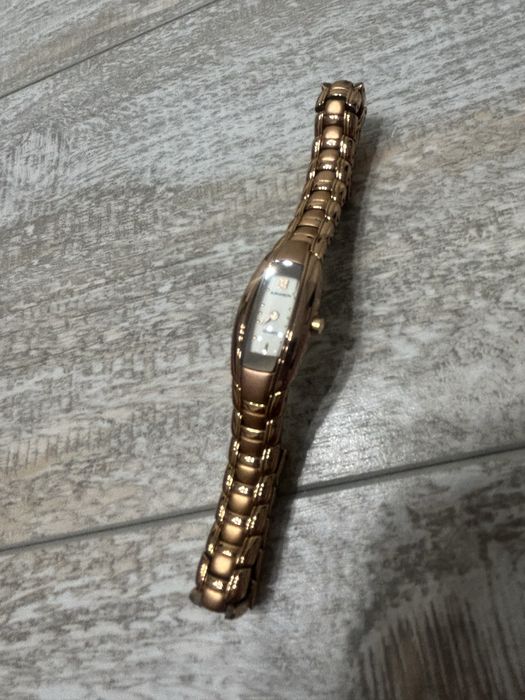 Часы женские Romanson