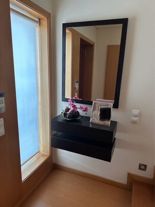 Mobília nova de qualidade, moderna fabricada em Paços de Ferreira, neg