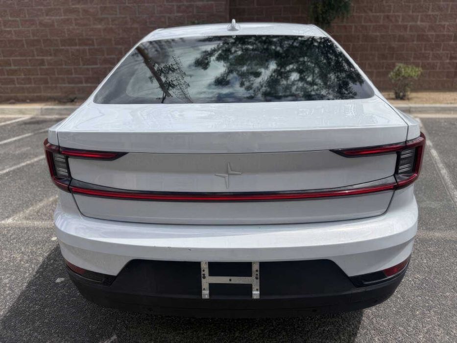 Polestar 2      2023